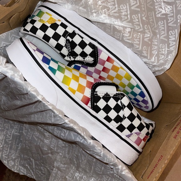 Girls size 3 Vans. - Picture 2 of 5